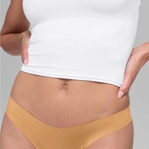 Alo Yoga Airbrush Invisible Thong 2 pair